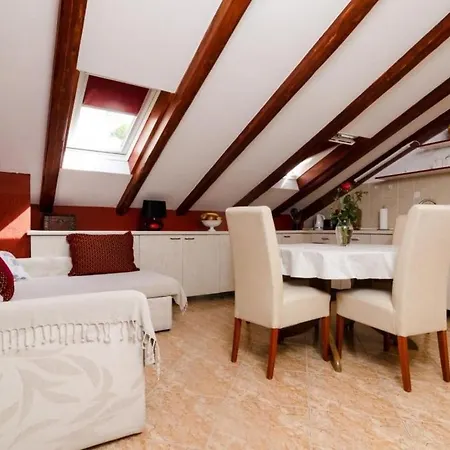 Mala Ana - One Bedroom